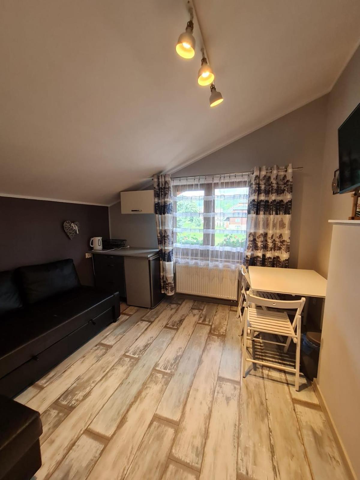 Koliba Nad Bialka Czarna Gora Bed & Breakfast ภายนอก รูปภาพ