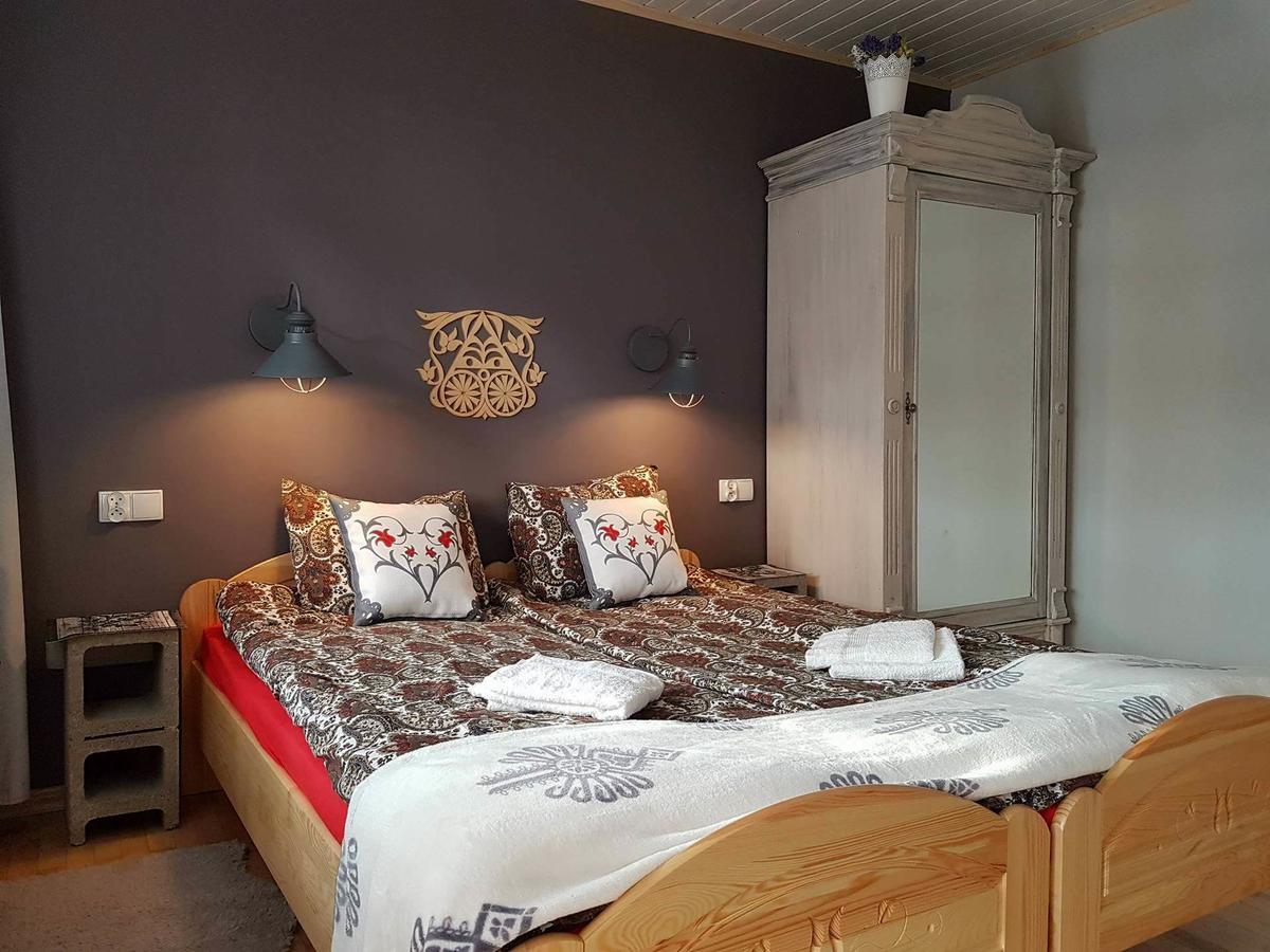 Koliba Nad Bialka Czarna Gora Bed & Breakfast ภายนอก รูปภาพ